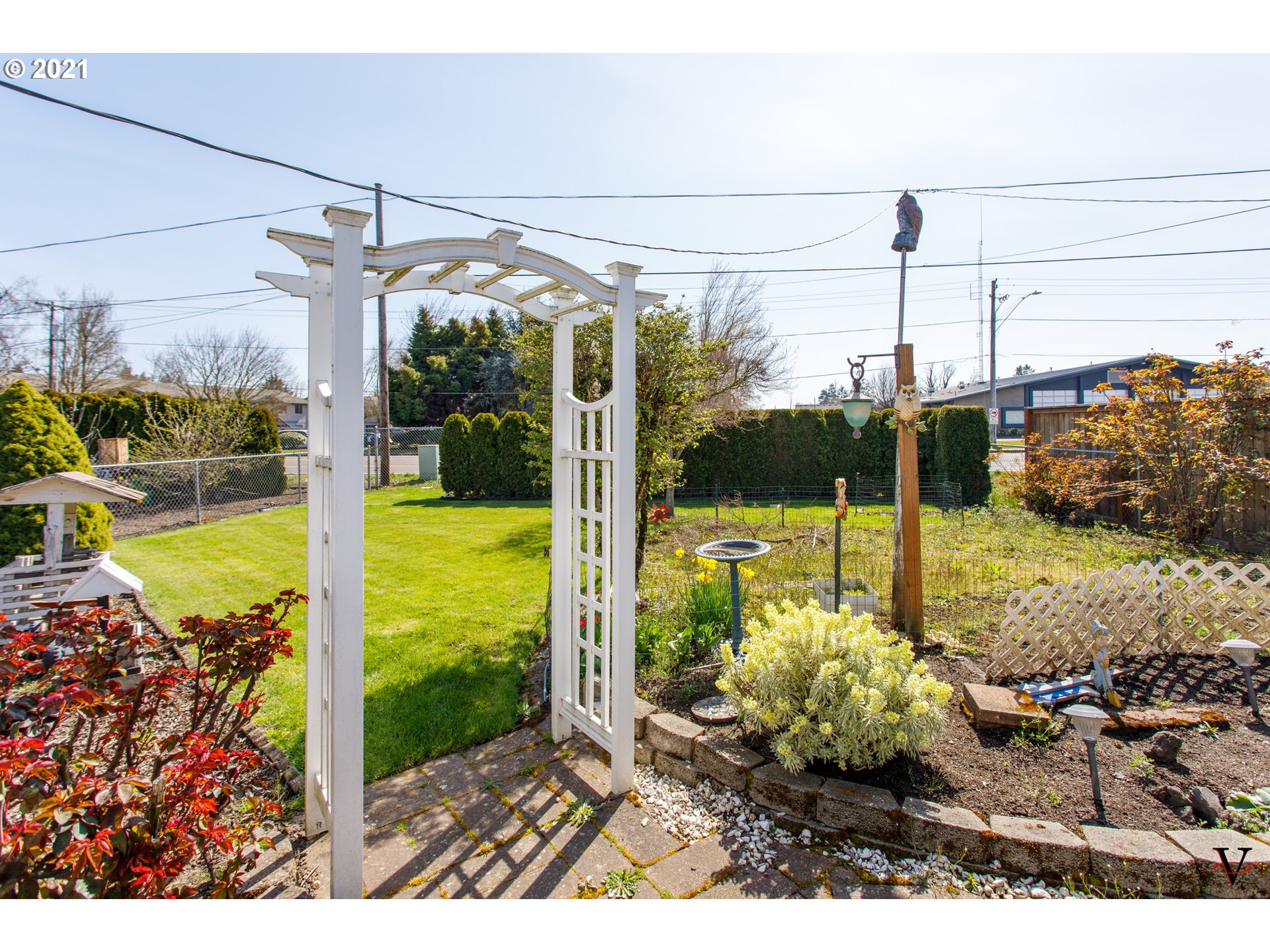 1388 Rainier Road Woodburn, OR 97071 - Photo 15 of 21