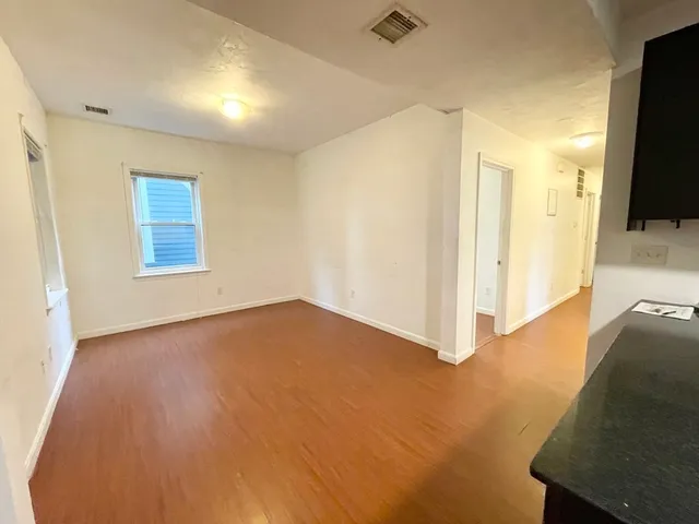 $5,600 | 93 A Hillside Street, Unit 2, Boston, MA 02120