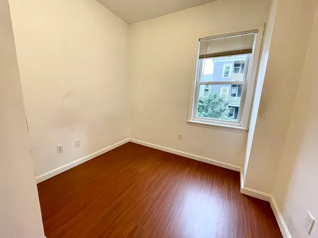 $5,600 | 93 A Hillside Street, Unit 2, Boston, MA 02120