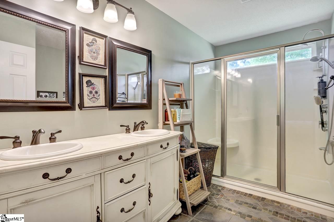 103 Hallmark Circle Easley, SC 29640 - Photo 10 of 20 Gallery Image 10