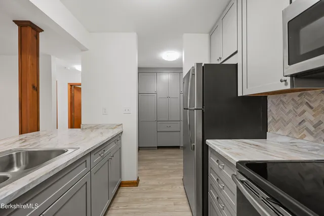 $184,900 | 60 North Street, Unit 3, Dalton, MA 01226