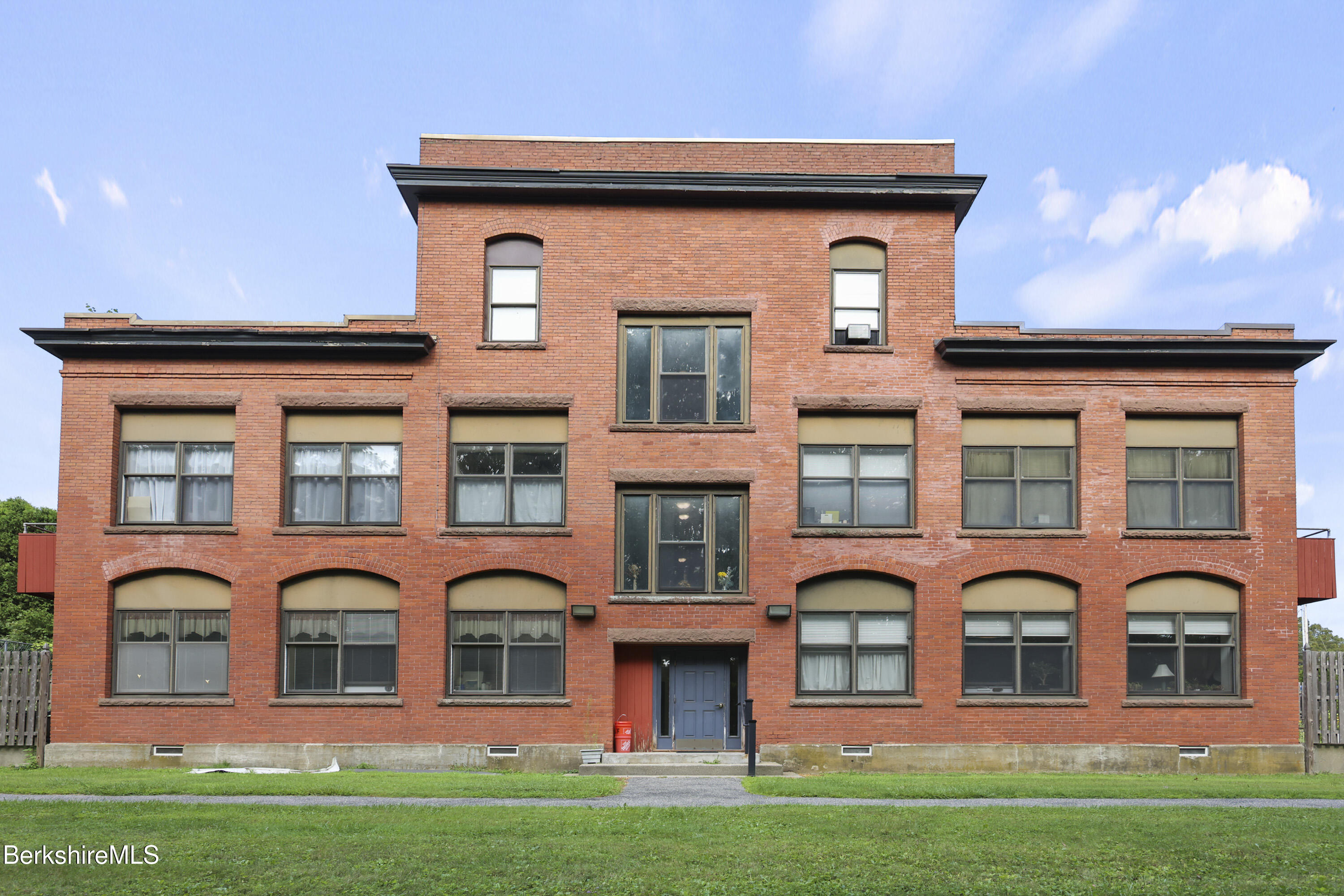 60 North Street, Unit 3 Dalton, MA 01226 - Photo 26 of 29 Exterior Back