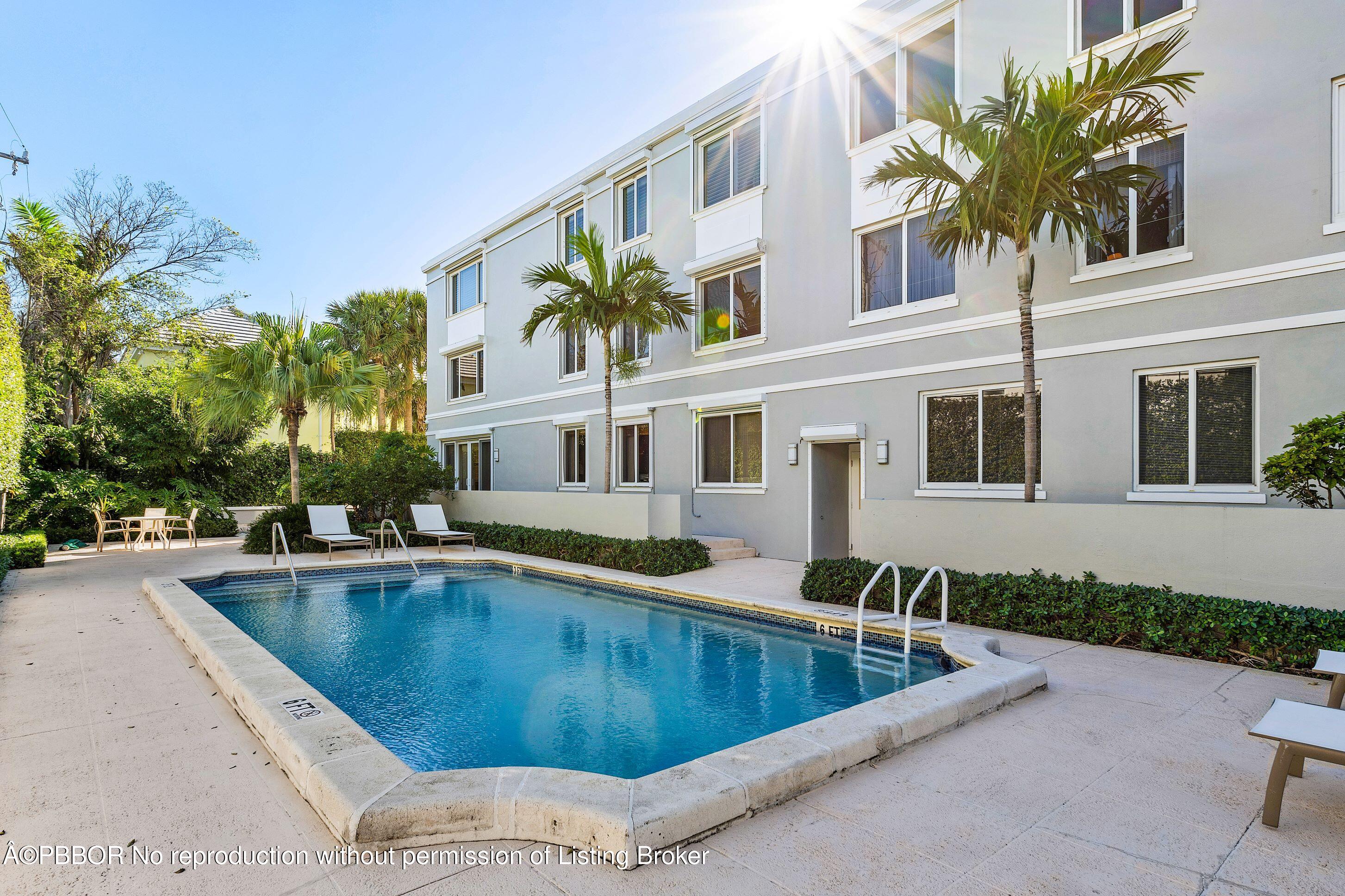 145 Peruvian Avenue, Unit 101 Palm Beach, FL 33480 - Photo 11 of 14 Swimming Pool