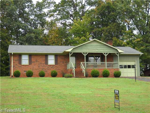 492 Gray Mill Road Lexington, NC 27292 - Photo 2 of 14 Exterior Front.