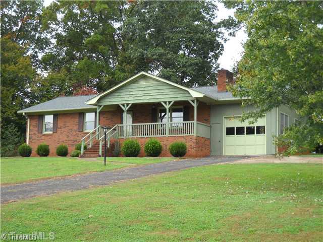 492 Gray Mill Road Lexington, NC 27292 - Photo 3 of 14 Exterior Front.