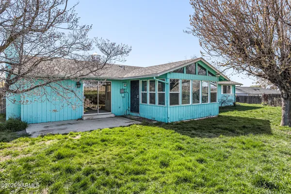 $350,000 | 611 Westwind Drive, Zillah, WA 98953