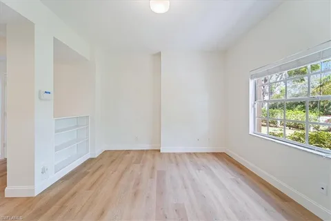 $435,000 | 2868 Aintree Lane, Unit M101, Naples, FL 34112