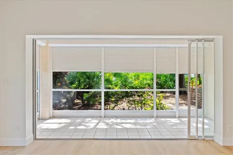 $435,000 | 2868 Aintree Lane, Unit M101, Naples, FL 34112