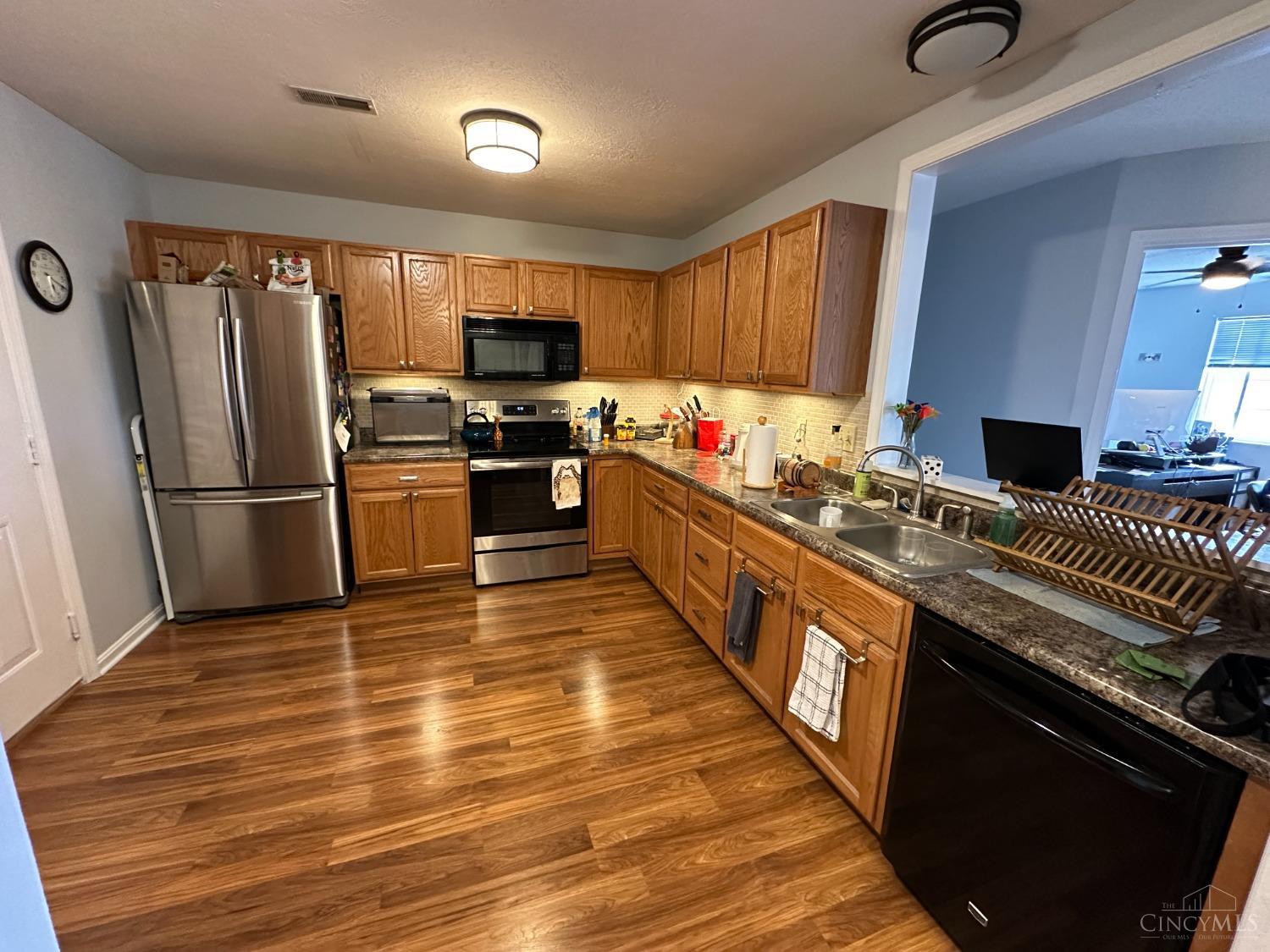 829 Neeb Road, Unit 5 Cincinnati, OH 45233 - Photo 7 of 32 Gallery Image 7