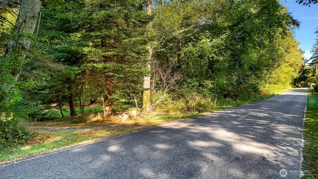 a view of dirt field