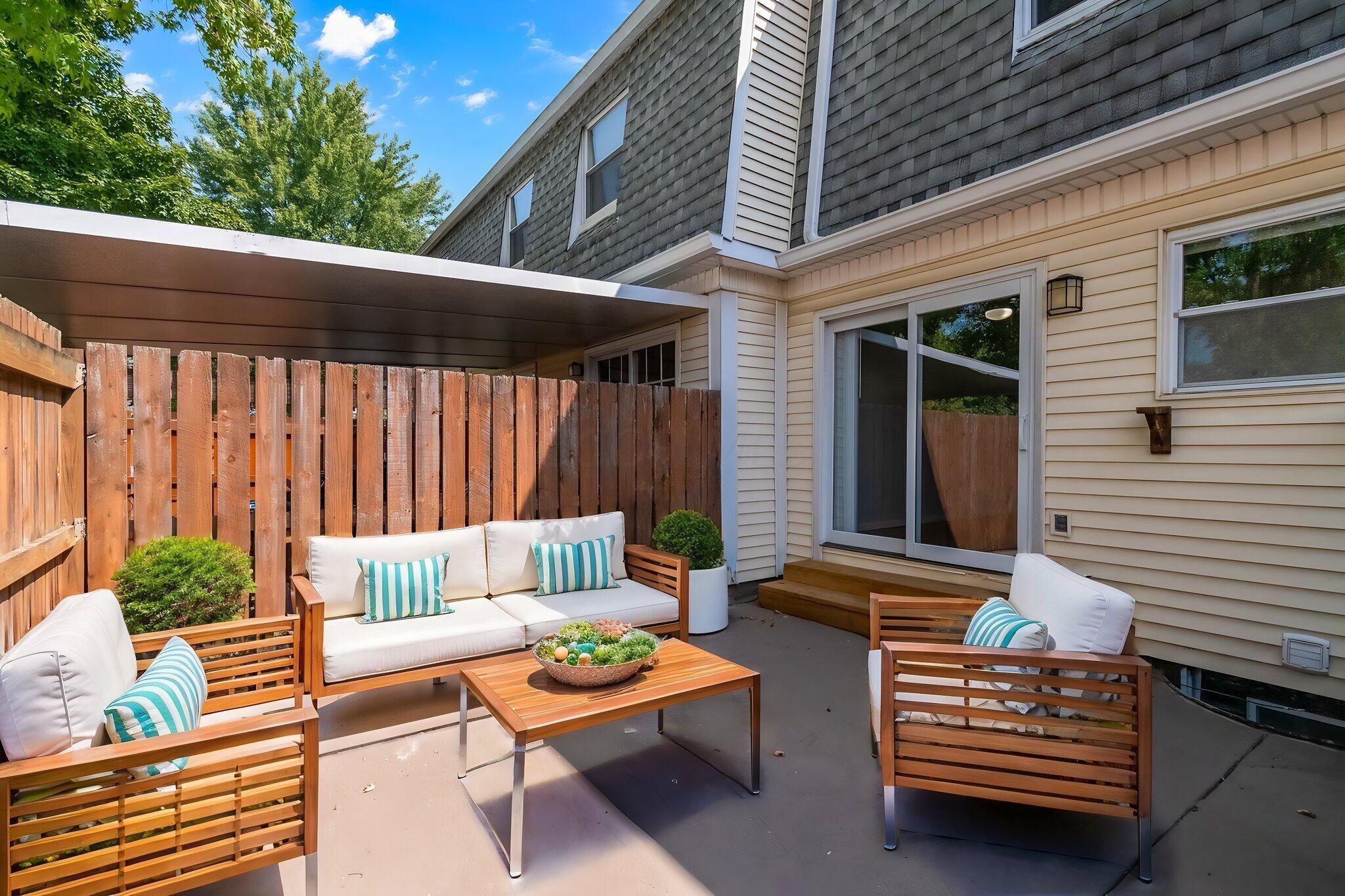 563 Harding Lane Delaware, OH 43015 - Photo 31 of 38 Patio Staged