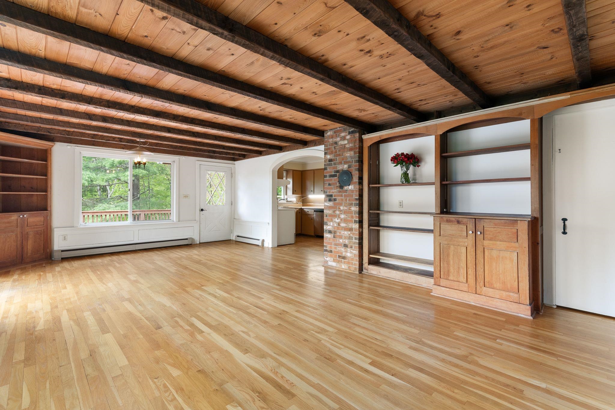 366 Hague Road Dummerston, VT 05301 - Photo 5 of 27