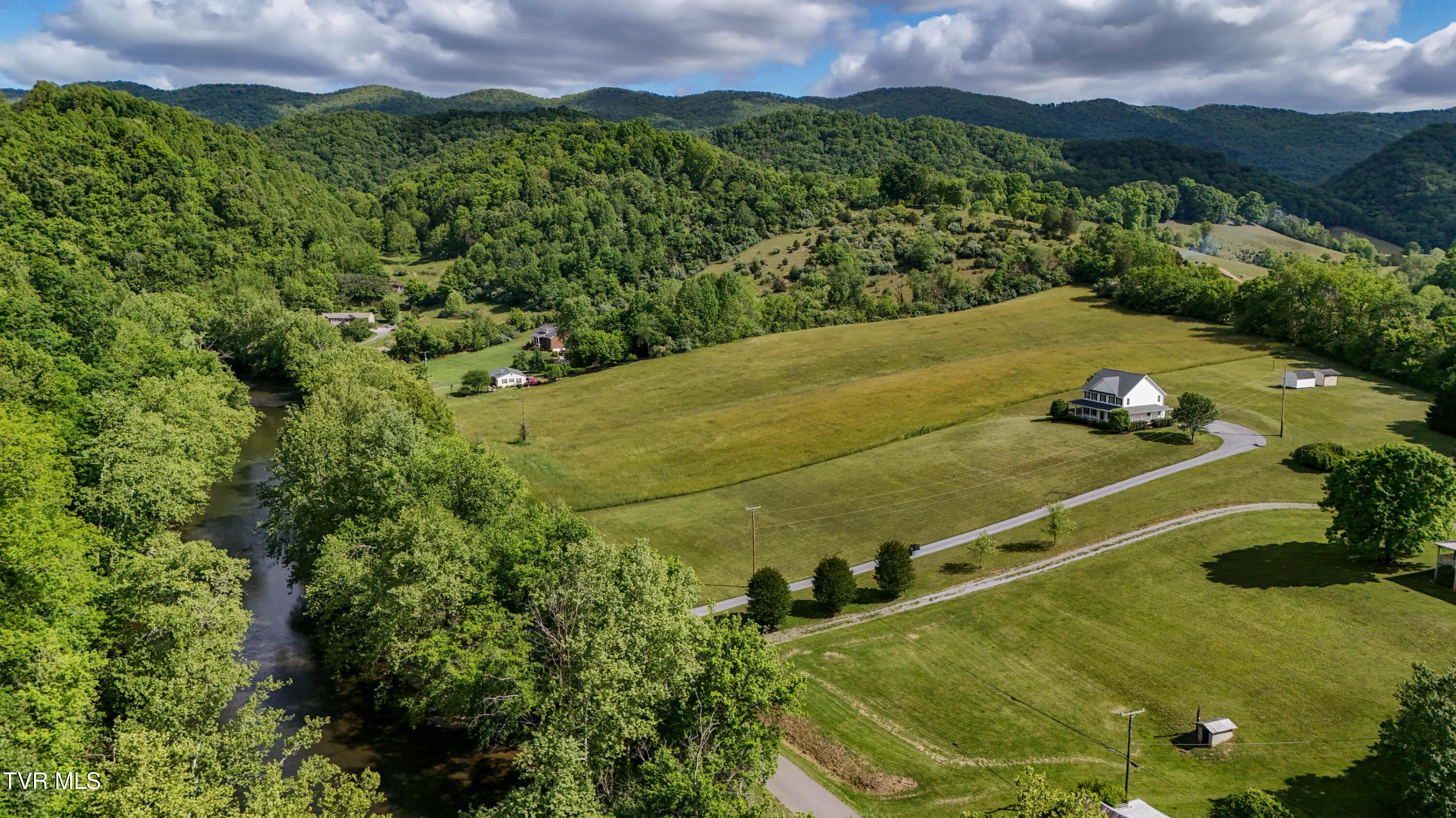 3725 Lunsford Mill Road Hiltons, VA 24258 - Photo 60 of 64 3725 Lunsford Mill Rd Drone KK-14
