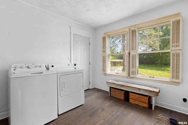 $185,000 | 136 East Oak Park Drive, Peoria, IL 61614