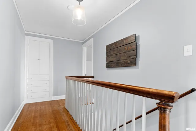 $185,000 | 136 East Oak Park Drive, Peoria, IL 61614