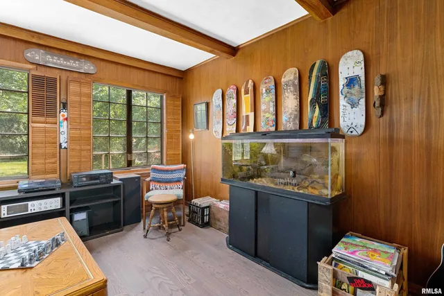 $185,000 | 136 East Oak Park Drive, Peoria, IL 61614