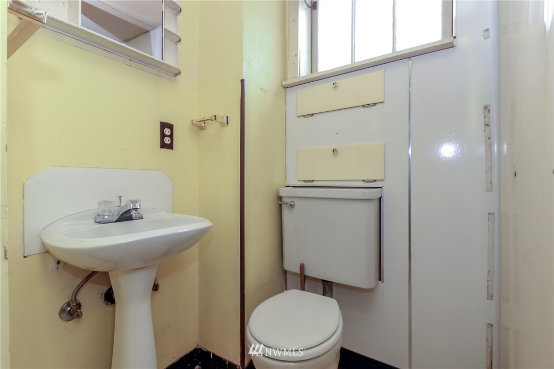4117 Southwest Ida Street Seattle, WA 98136 - Photo 14 of 25 Gallery Image 14