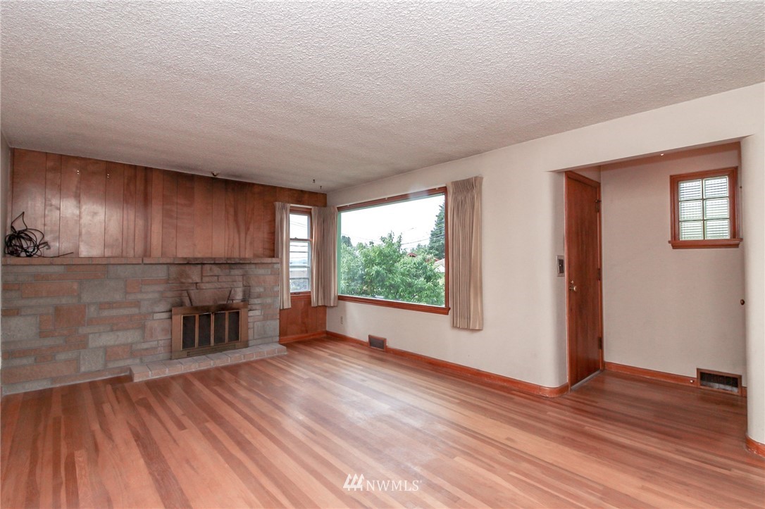 4117 Southwest Ida Street Seattle, WA 98136 - Photo 4 of 25 Gallery Image 4