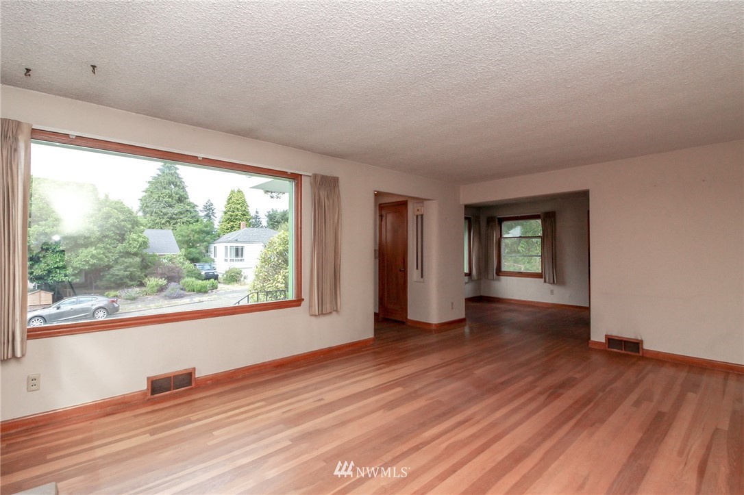 4117 Southwest Ida Street Seattle, WA 98136 - Photo 5 of 25 Gallery Image 5