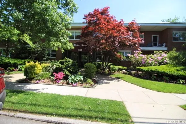 $439,000 | 463 Summit Avenue, Unit 1I, Cedarhurst, NY 11516