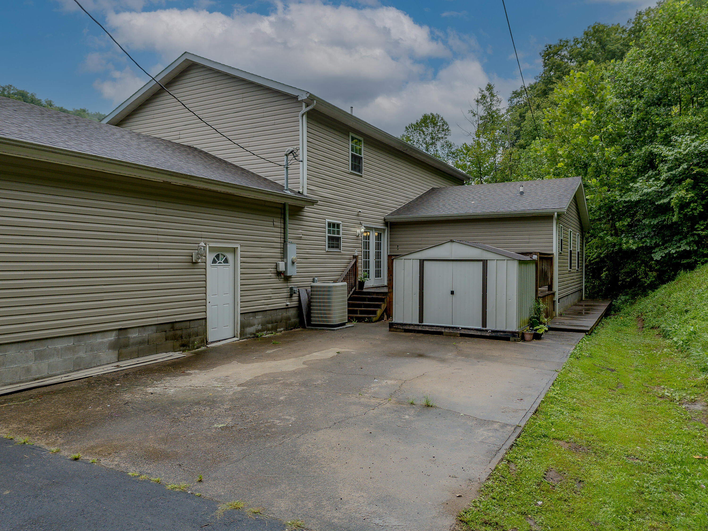 3780 Riverfront Road Lovely, KY 41231 - Photo 36 of 56 DJI_20260812103114_0006_D