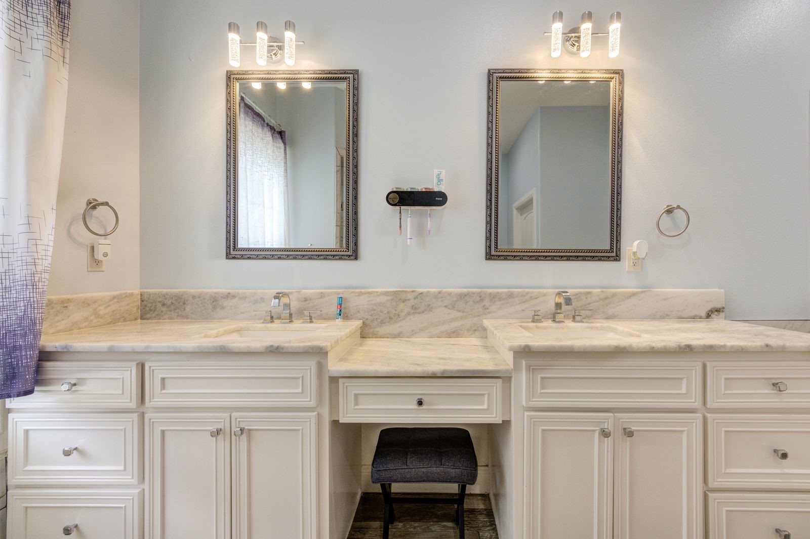 21038 Angus Drive Cleveland, TX 77328 - Photo 22 of 49 a bathroom with a sink and a mirror