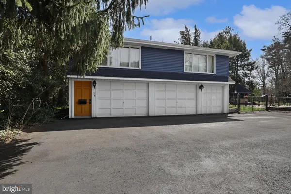 $875,000 | 436 Cottage Avenue, Edgewater Park, NJ 08010