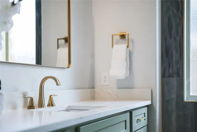 $1,245,000 | 3900 Avery Woods Lane, Cedar Park, TX 78613