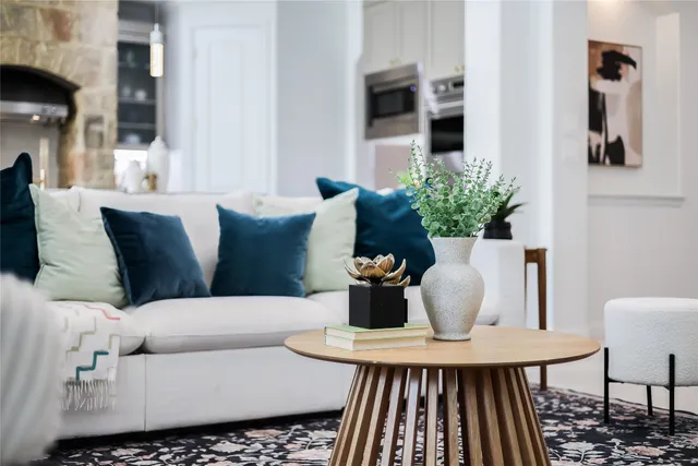 $1,245,000 | 3900 Avery Woods Lane, Cedar Park, TX 78613