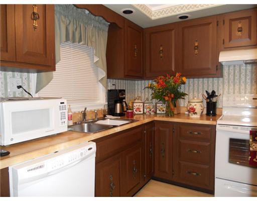 529 Clover Hill Road California, PA 15423 - Photo 3 of 18 Kitchen.