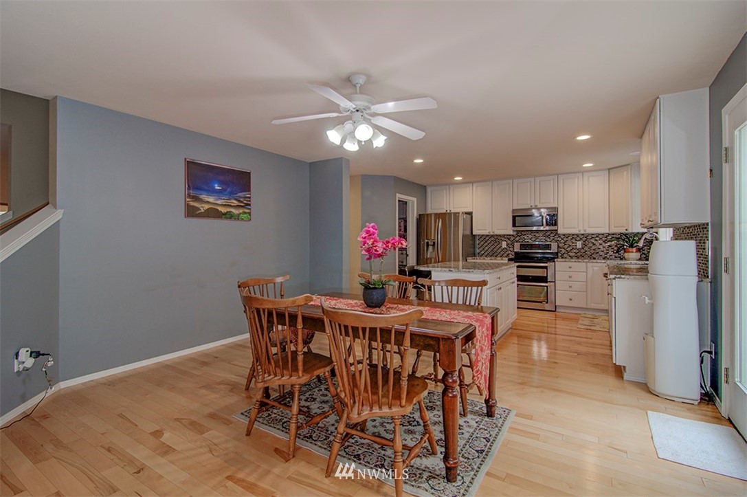 2305 Southeast 3rd Street Renton, WA 98056 - Photo 11 of 30