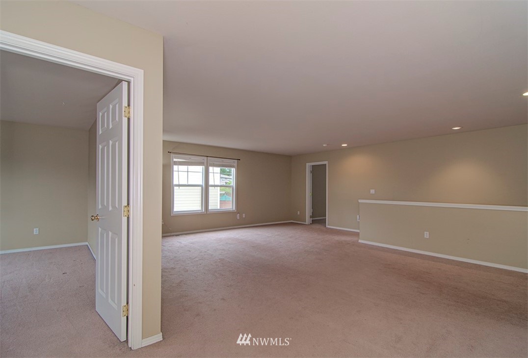 2305 Southeast 3rd Street Renton, WA 98056 - Photo 19 of 30