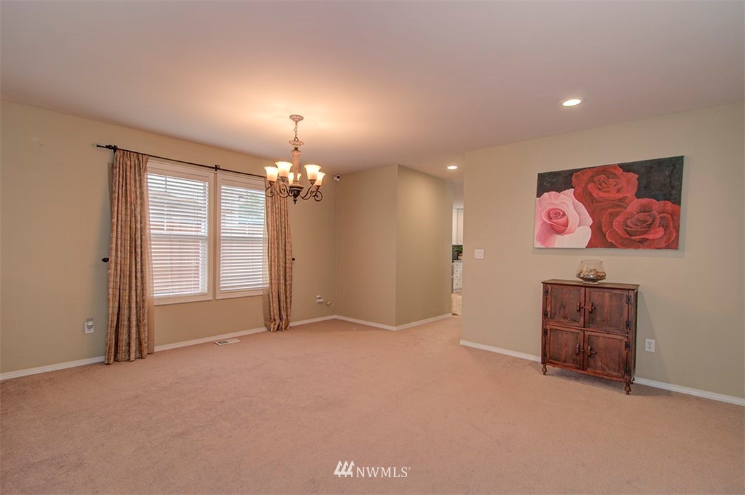 2305 Southeast 3rd Street Renton, WA 98056 - Photo 6 of 30