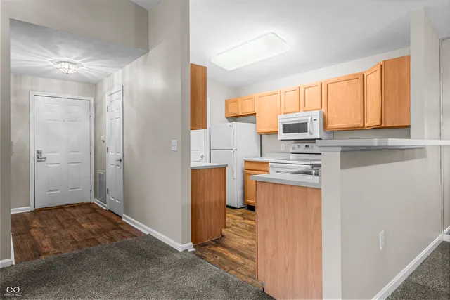 $130,000 | 231 Legends Creek Place, Unit 207, Indianapolis, IN 46229