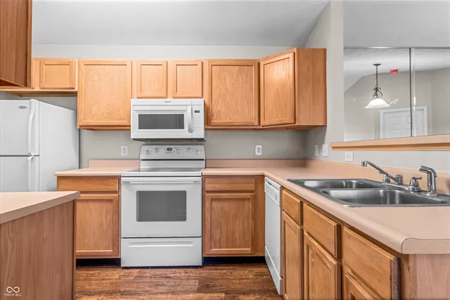 $130,000 | 231 Legends Creek Place, Unit 207, Indianapolis, IN 46229