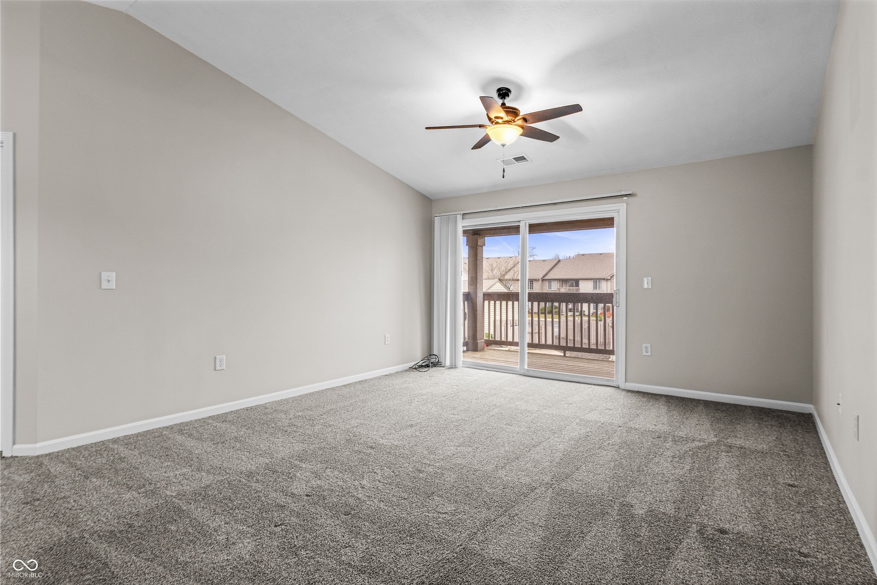 231 Legends Creek Place, Unit 207 Indianapolis, IN 46229 - Photo 6 of 29