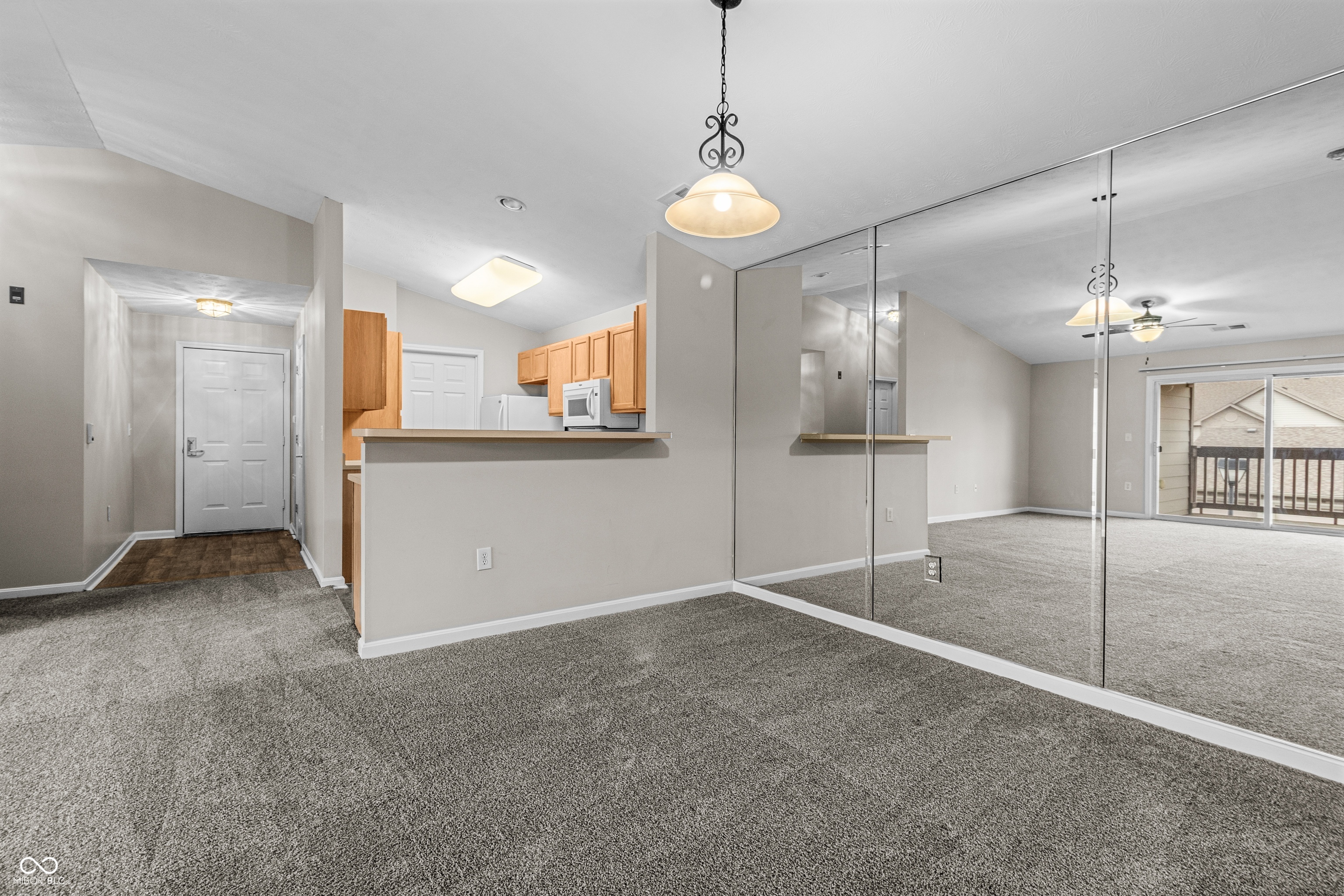 231 Legends Creek Place, Unit 207 Indianapolis, IN 46229 - Photo 10 of 29