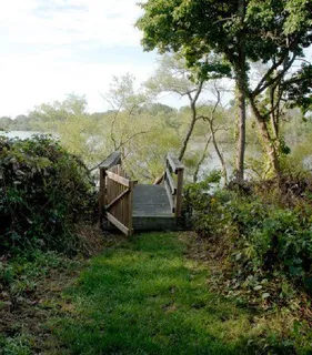 Undisclosed Address, Bridgehampton, NY 11976