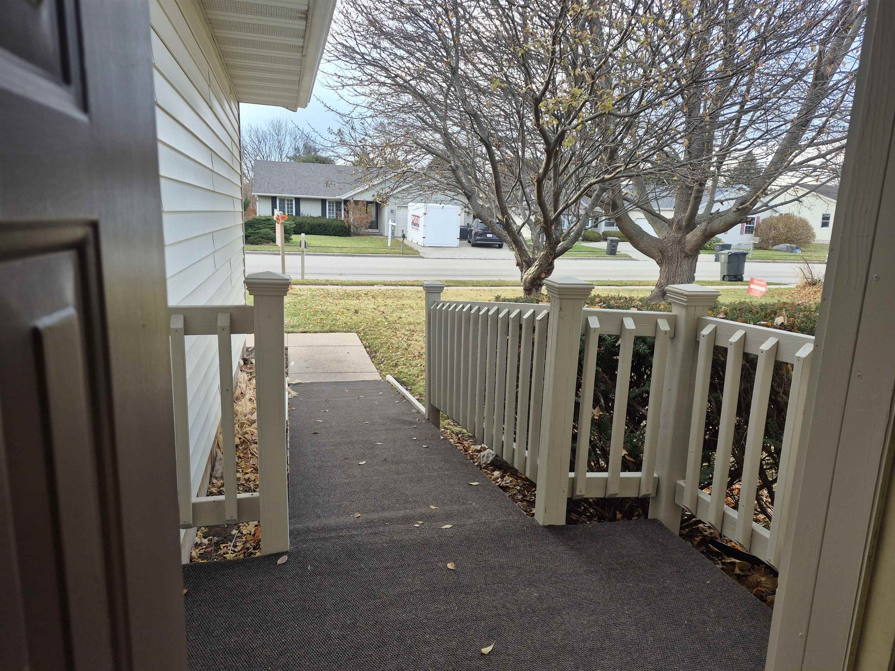 409 Kings Lynn Road Stoughton, WI 53589 - Photo 11 of 77