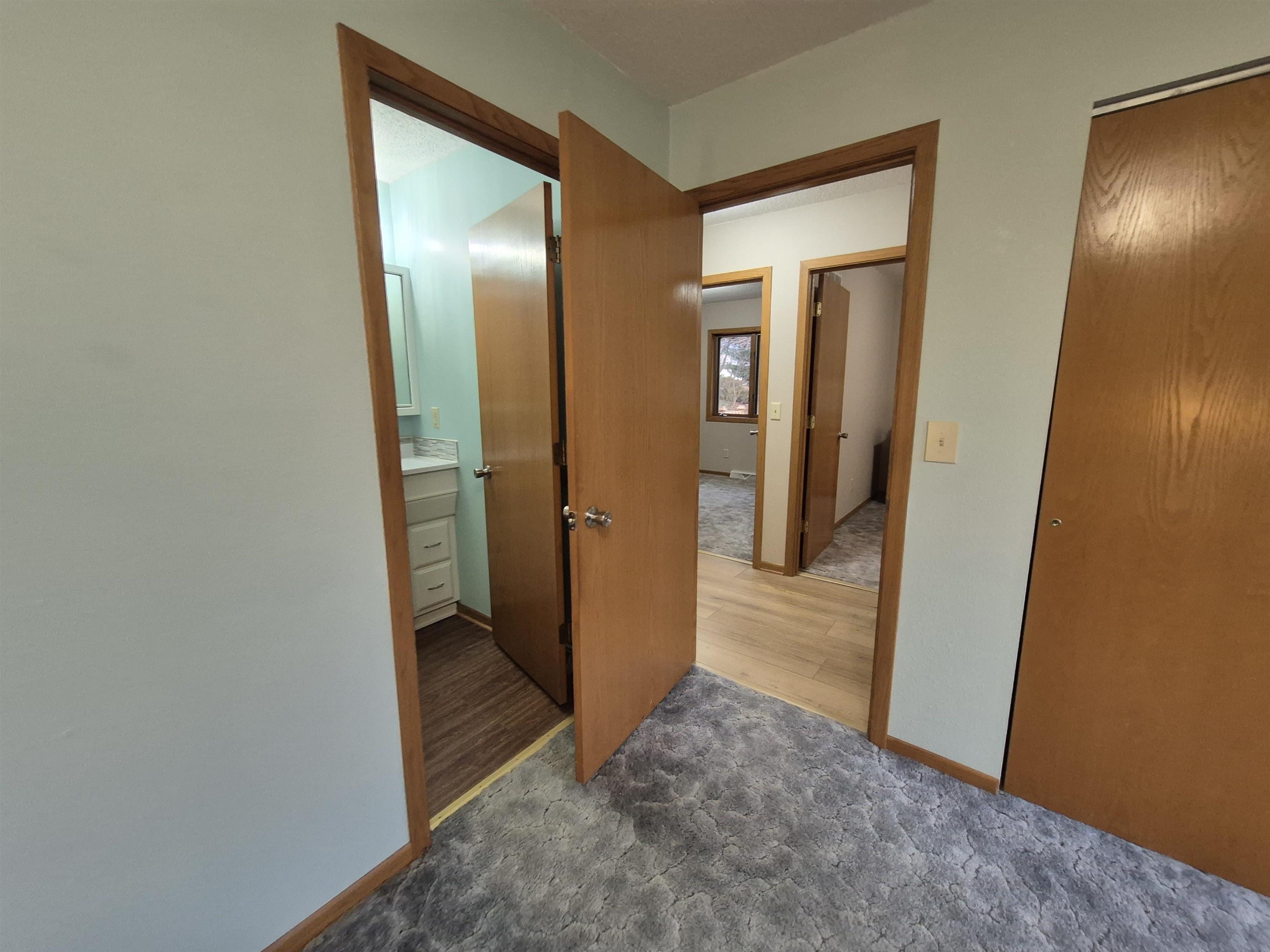 409 Kings Lynn Road Stoughton, WI 53589 - Photo 34 of 77