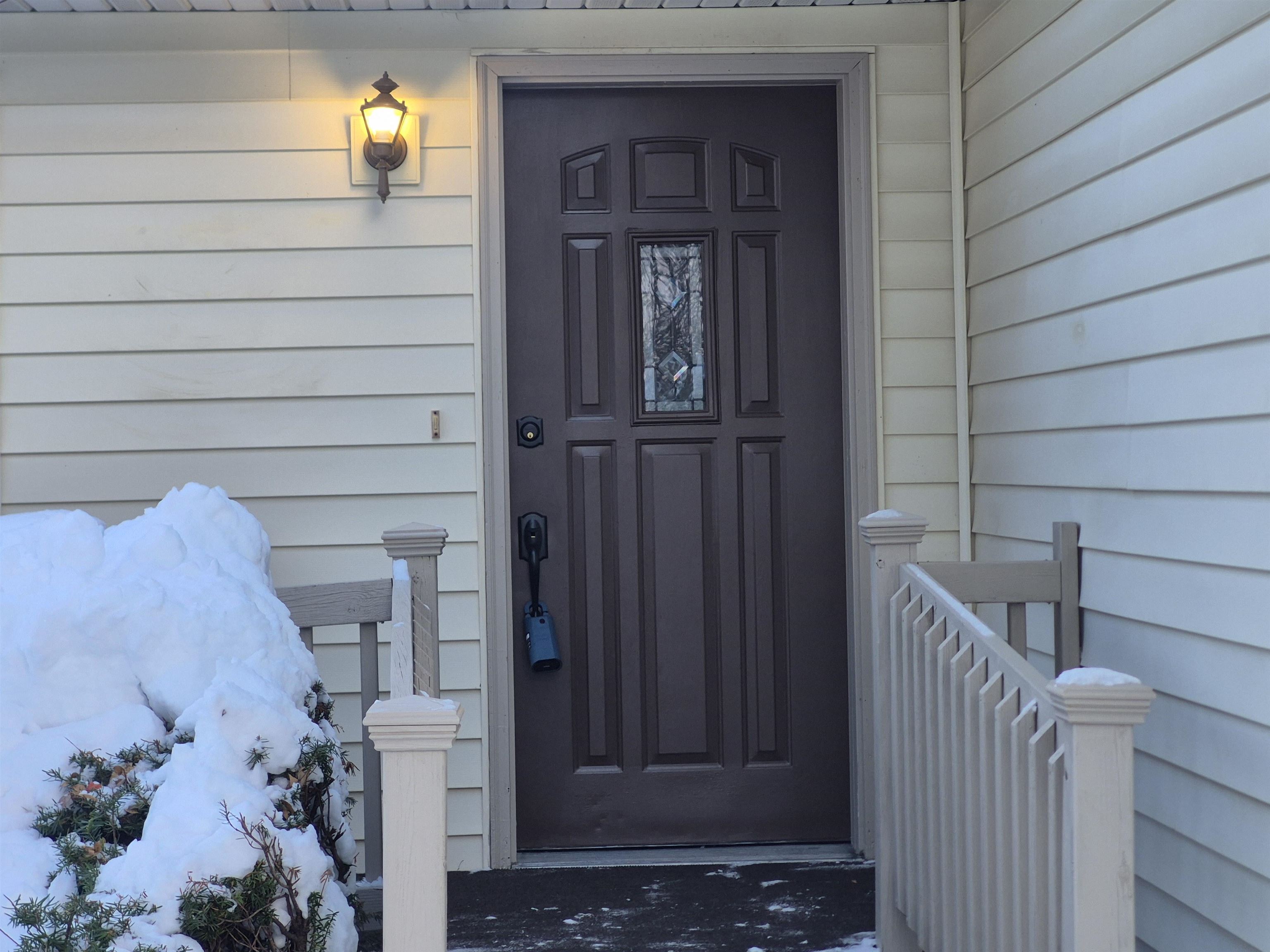 409 Kings Lynn Road Stoughton, WI 53589 - Photo 10 of 77