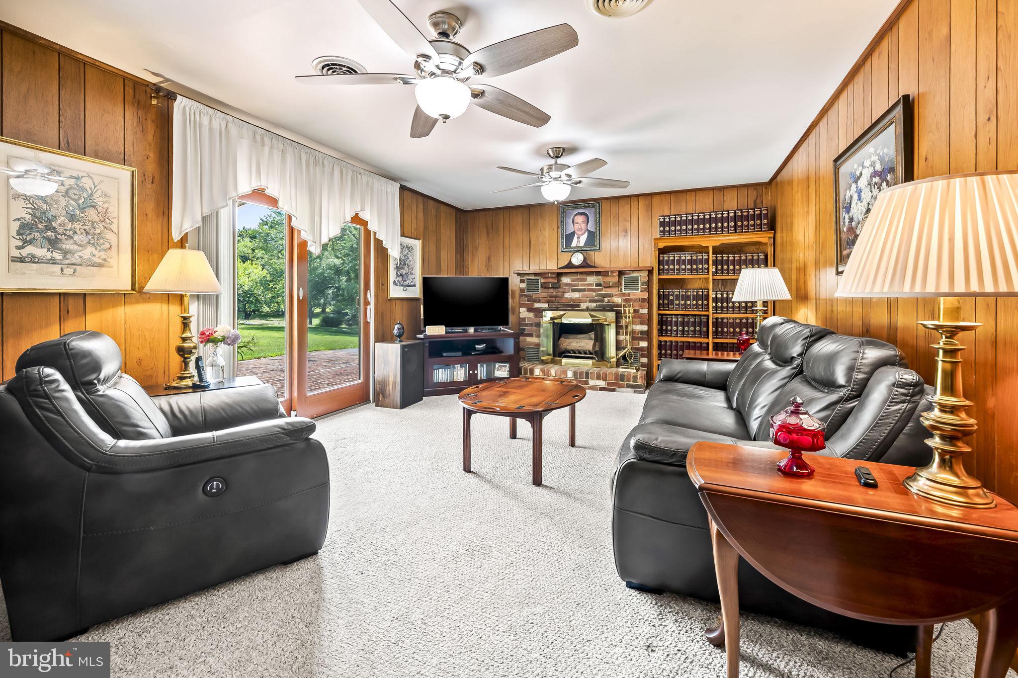 12913 Gent Road Reisterstown, MD 21136 - Photo 11 of 39 Family Room w/fireplace