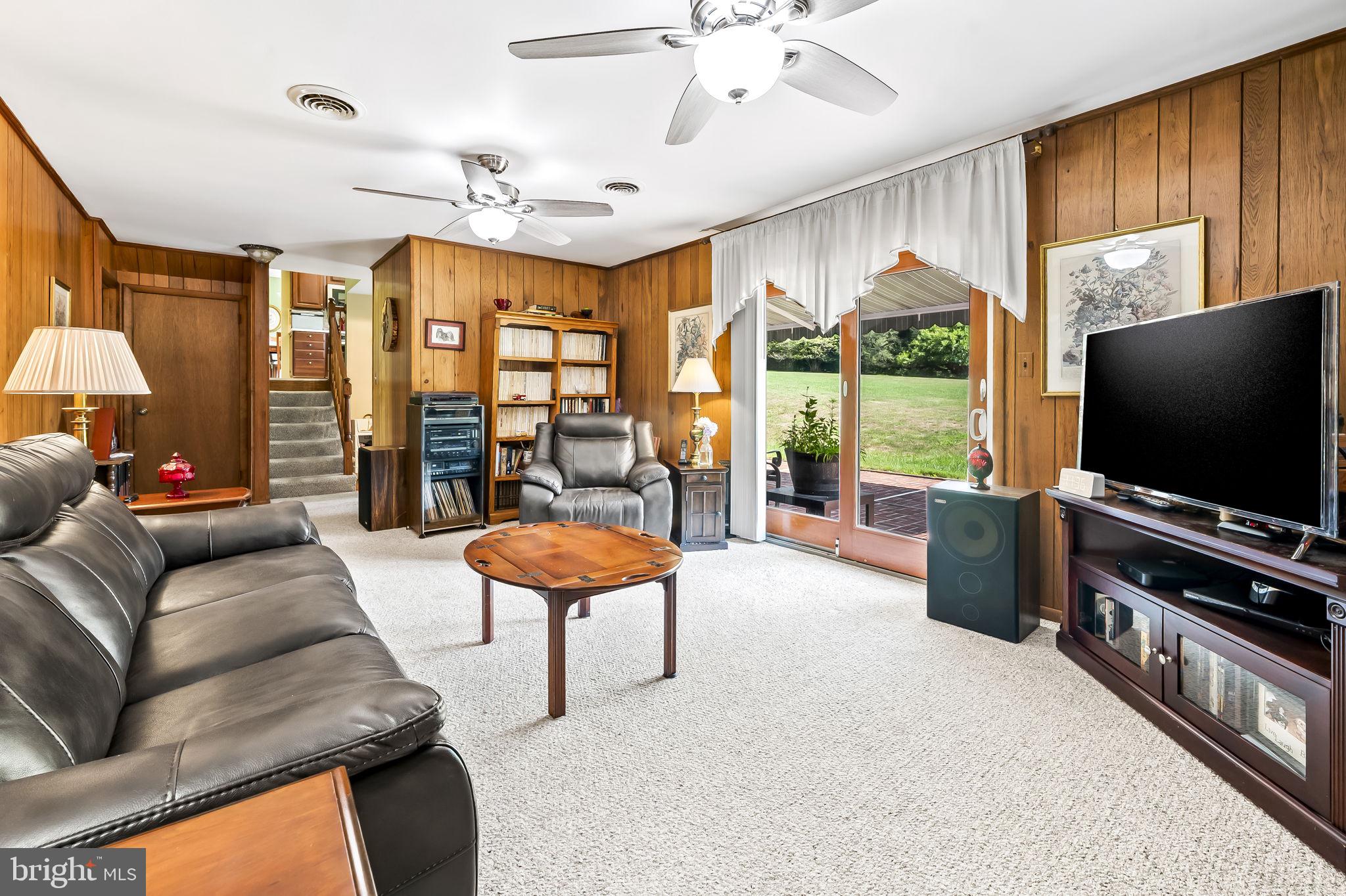 12913 Gent Road Reisterstown, MD 21136 - Photo 12 of 39 Family Room w/ slider