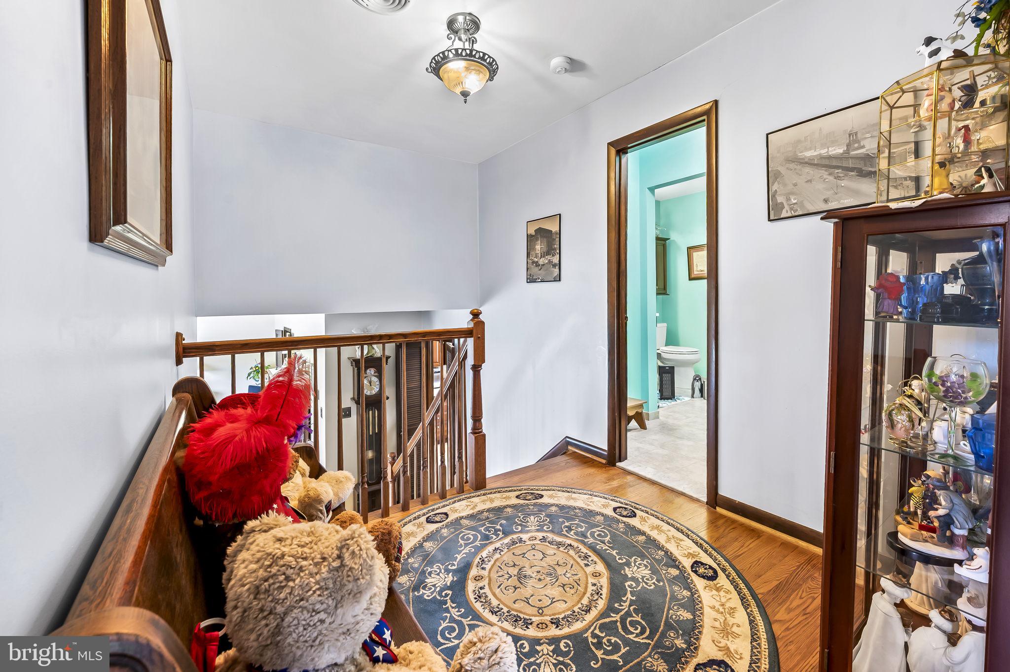 12913 Gent Road Reisterstown, MD 21136 - Photo 25 of 39 Wide Upper Level Hallway