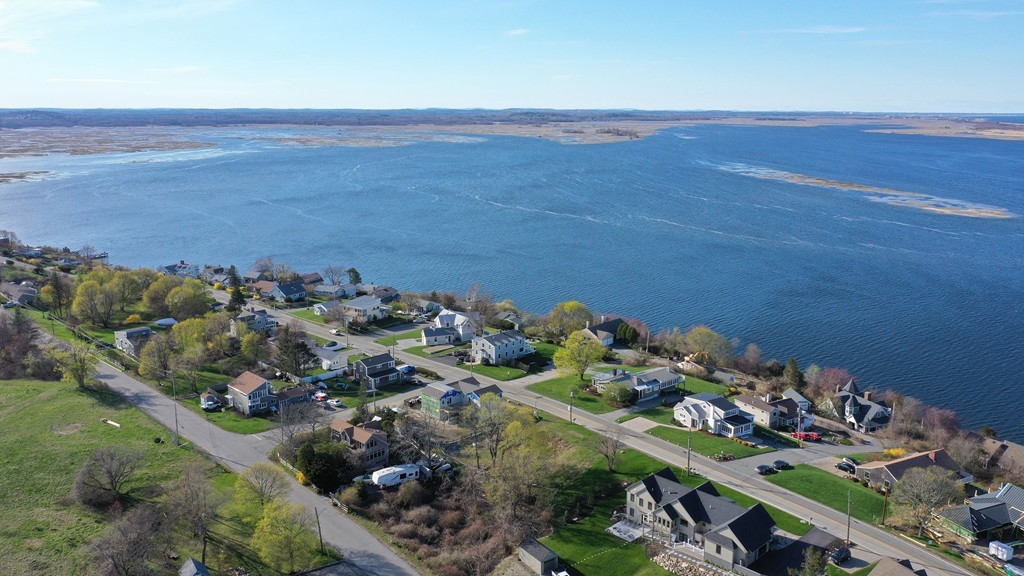 97 North Ridge Road Ipswich, MA 01938 - Photo 10 of 15 a view of a city with an ocean view