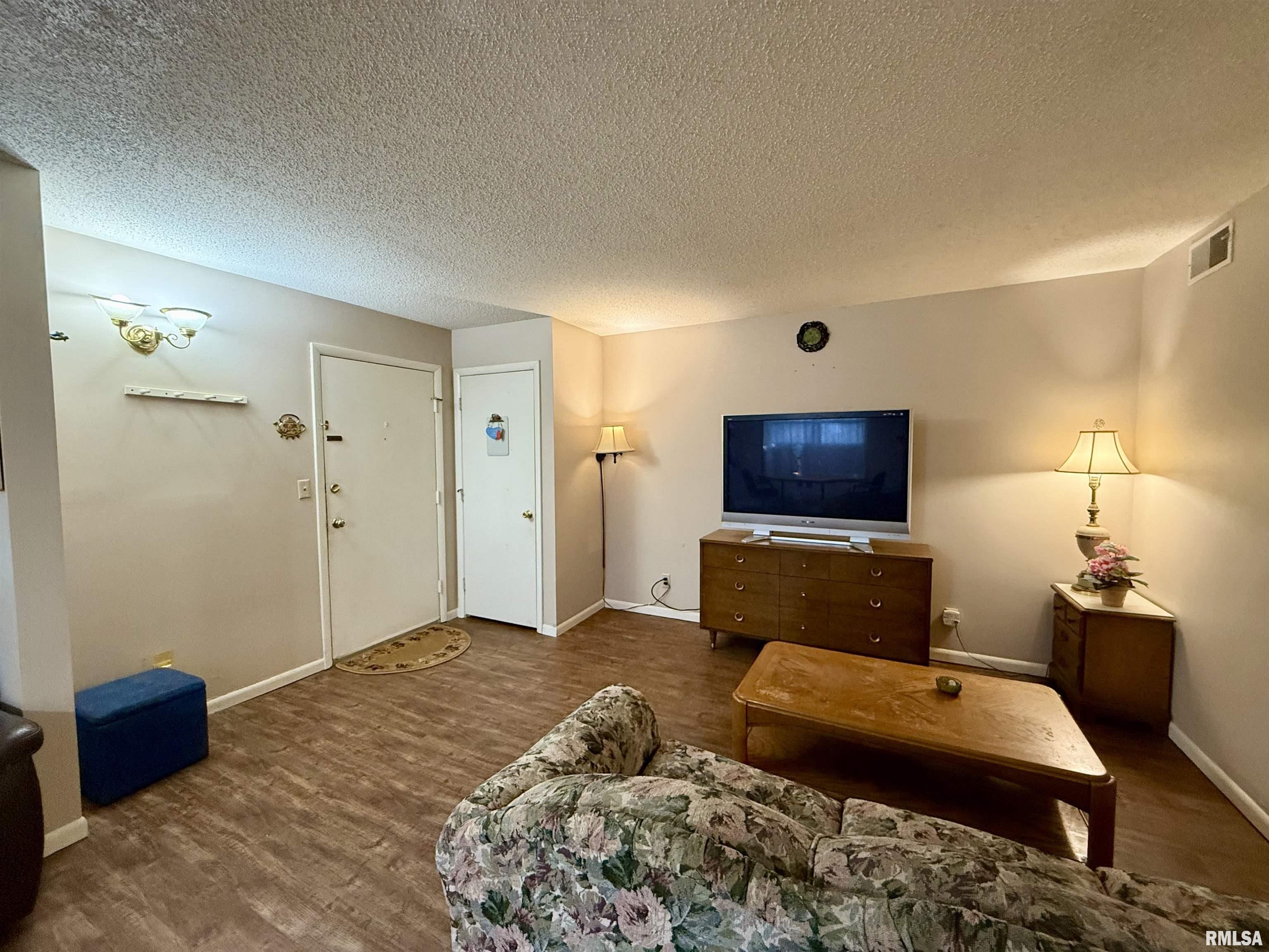 2906 Taylor Avenue, Unit 11 Springfield, IL 62703 - Photo 2 of 10