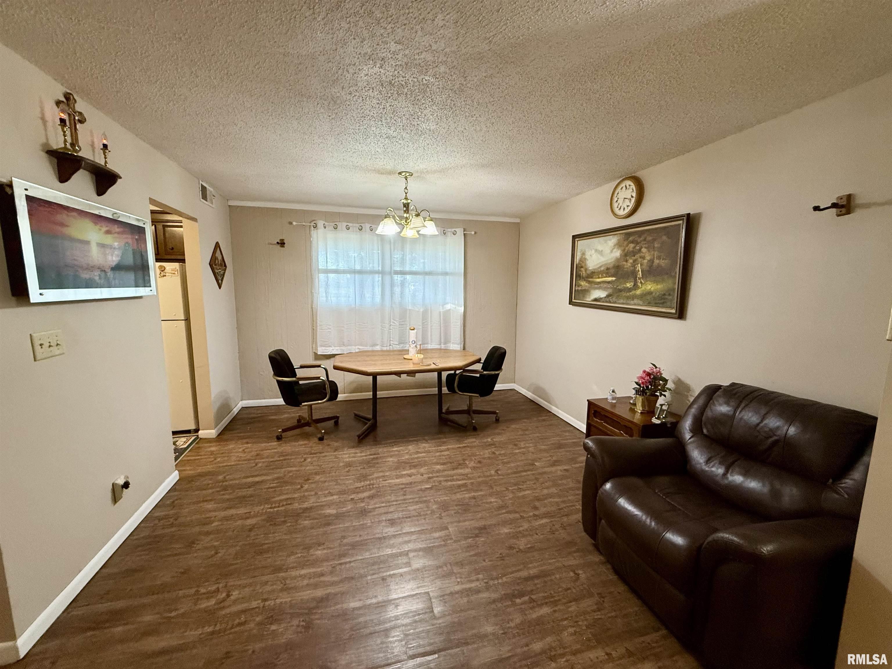 2906 Taylor Avenue, Unit 11 Springfield, IL 62703 - Photo 3 of 10