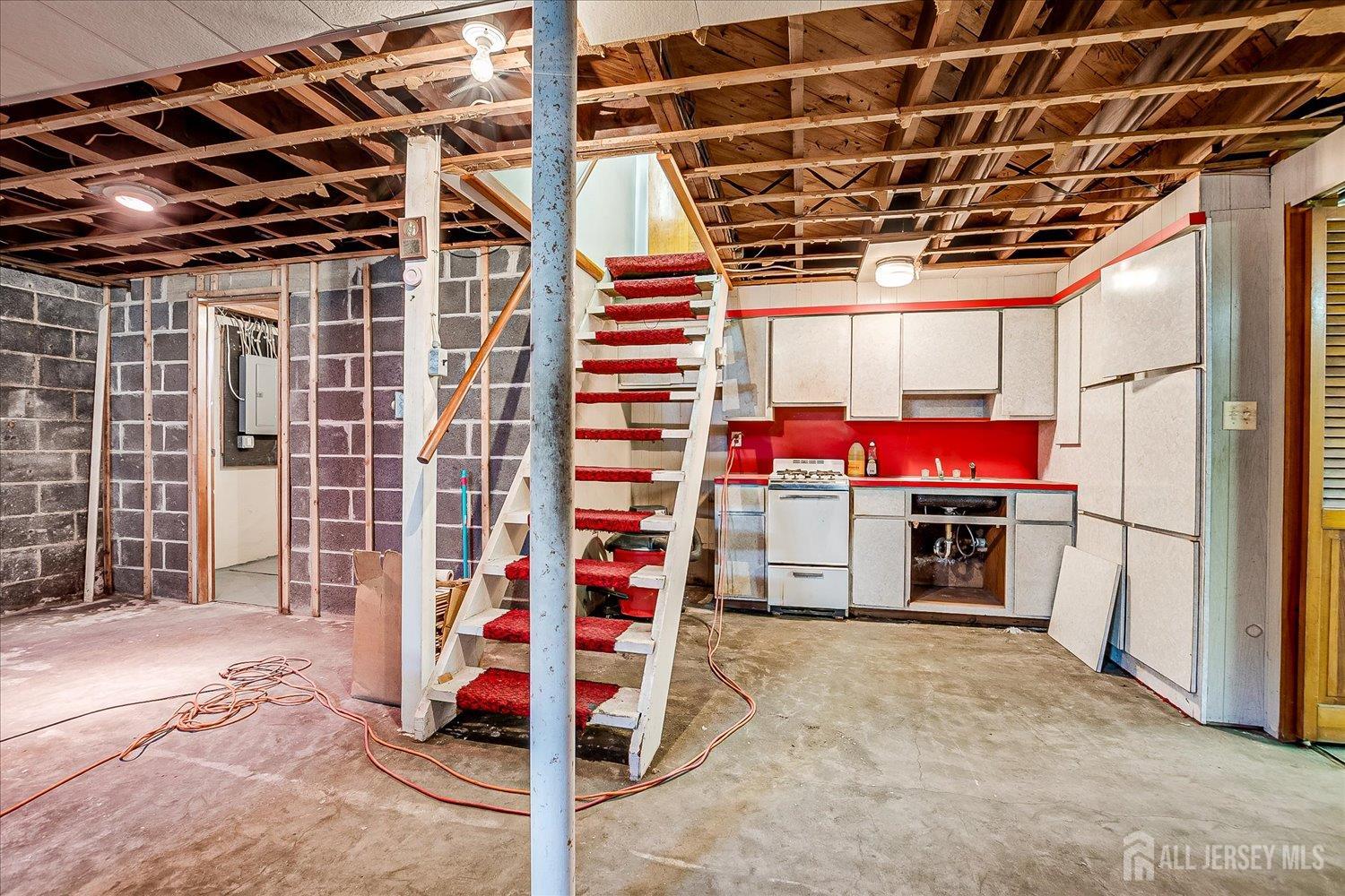 92 Lake View Boulevard Edison, NJ 08817 - Photo 32 of 39 a view of storage and utility room