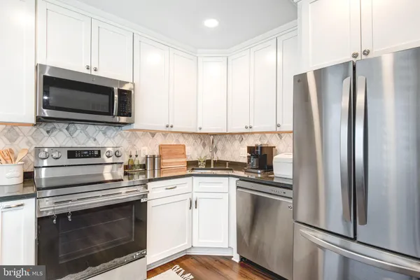 $3,200 | 10326 Mockingbird Pond Court, Burke, VA 22015