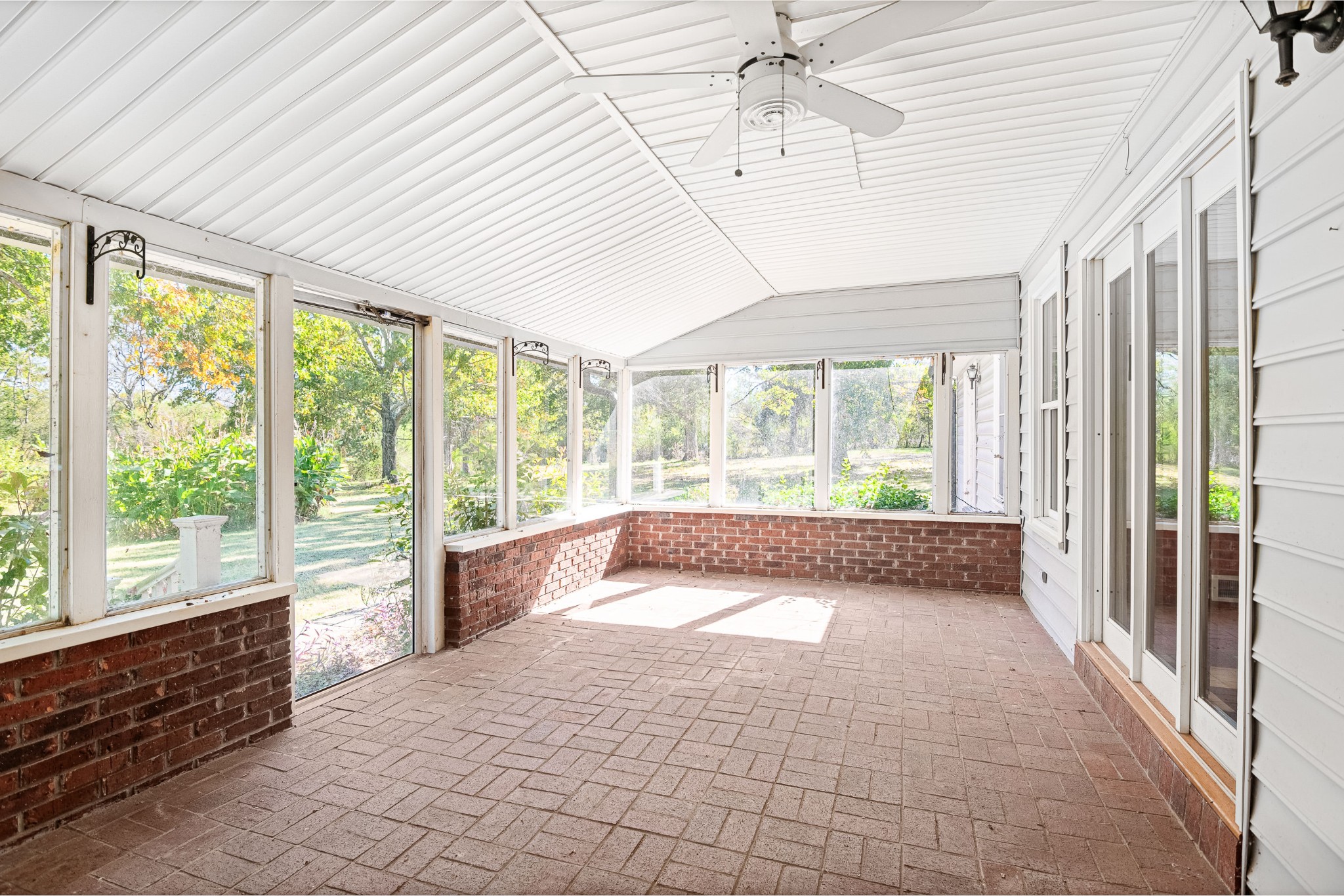 2159 Verona Caney Road Lewisburg, TN 37091 - Photo 16 of 41 a view of an entryway with a ceiling fan